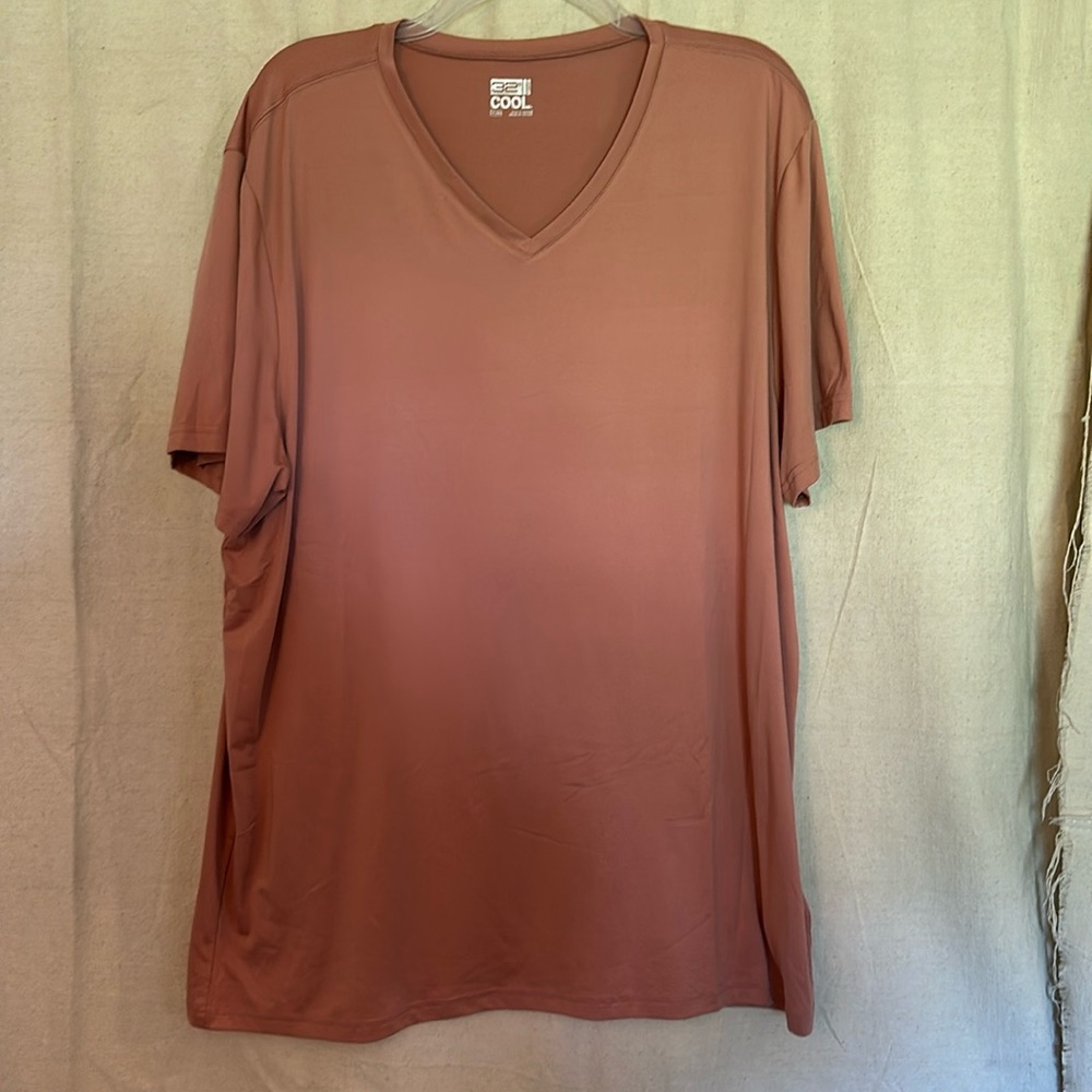 32 Degrees V-Neck Moisture Wicking Performance Shirt
